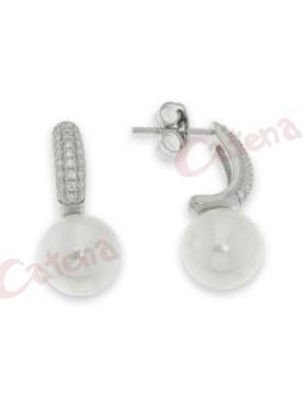 Σκουλαρίκια ασημένια επιπλατινωμένα με άσπρες πέτρες ζιργκόν λευκές πέρλες και κούμπωμα πεταλούδα 