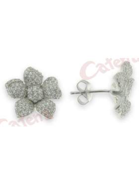 Σκουλαρίκια ασημένια επιπλατινωμένα με άσπρες πέτρες ζιργκόν σε σχέδιο λουλούδι