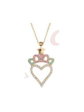 Μενταγιόν σε ροζ χρυσό με αλυσίδα με άσπρες πέτρες και χρωματιστές ζιργκόν σε σχέδιο καρδιά με κορώνα 