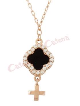 Κολιέ ροζ χρυσό με σχέδιο μαύρο σταυρό στολισμένο με άσπρες πέτρες ζιργκόν και σταυρό από κάτω