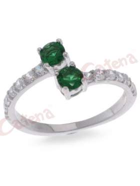 Δαχτυλίδι ασημένιο,επιπλατινωμένο με πράσινες και άσπρες πέτρες ζιργκόν