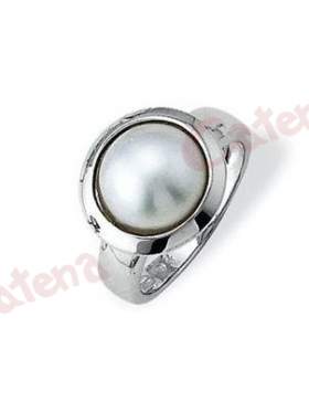 Δαχτυλίδι λευκόχρυσο, στολισμένο με μαργαριτάρι